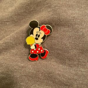 Cute 2006 Minnie Mouse Disney Trading Pin